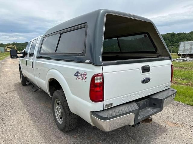 Image of Ford F-250 equipment image 2
