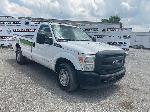 Image of Ford F-250 equipment image 2