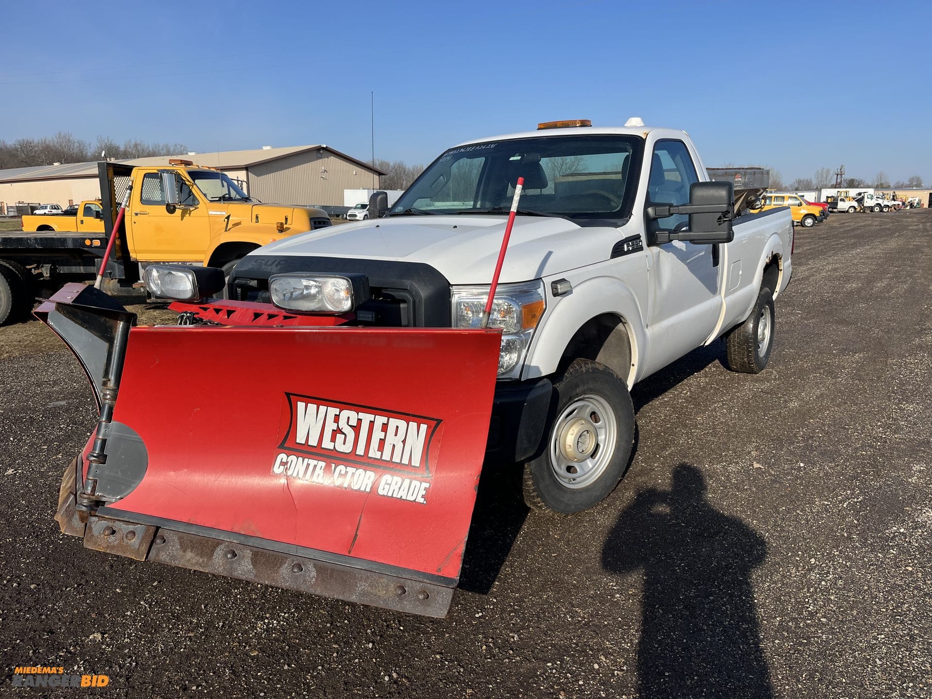 2014 Ford F-250 Equipment Image0