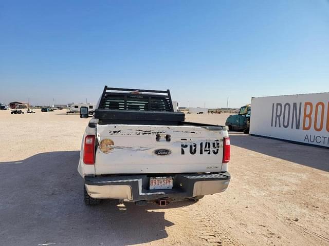 Image of Ford F-250 equipment image 3