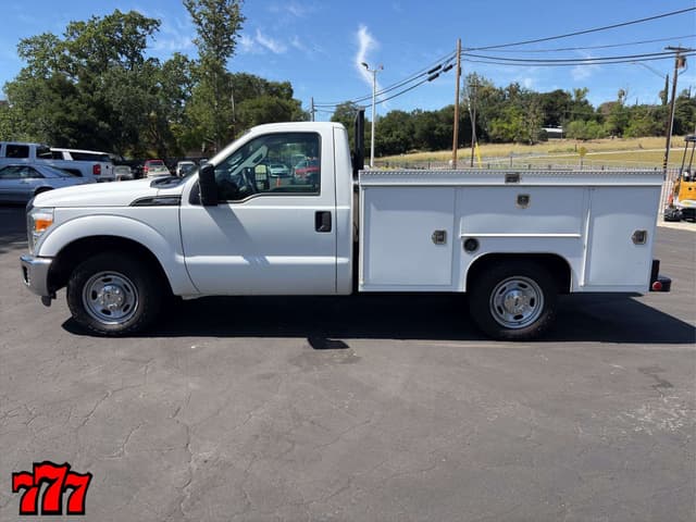 Image of Ford F-250 equipment image 2