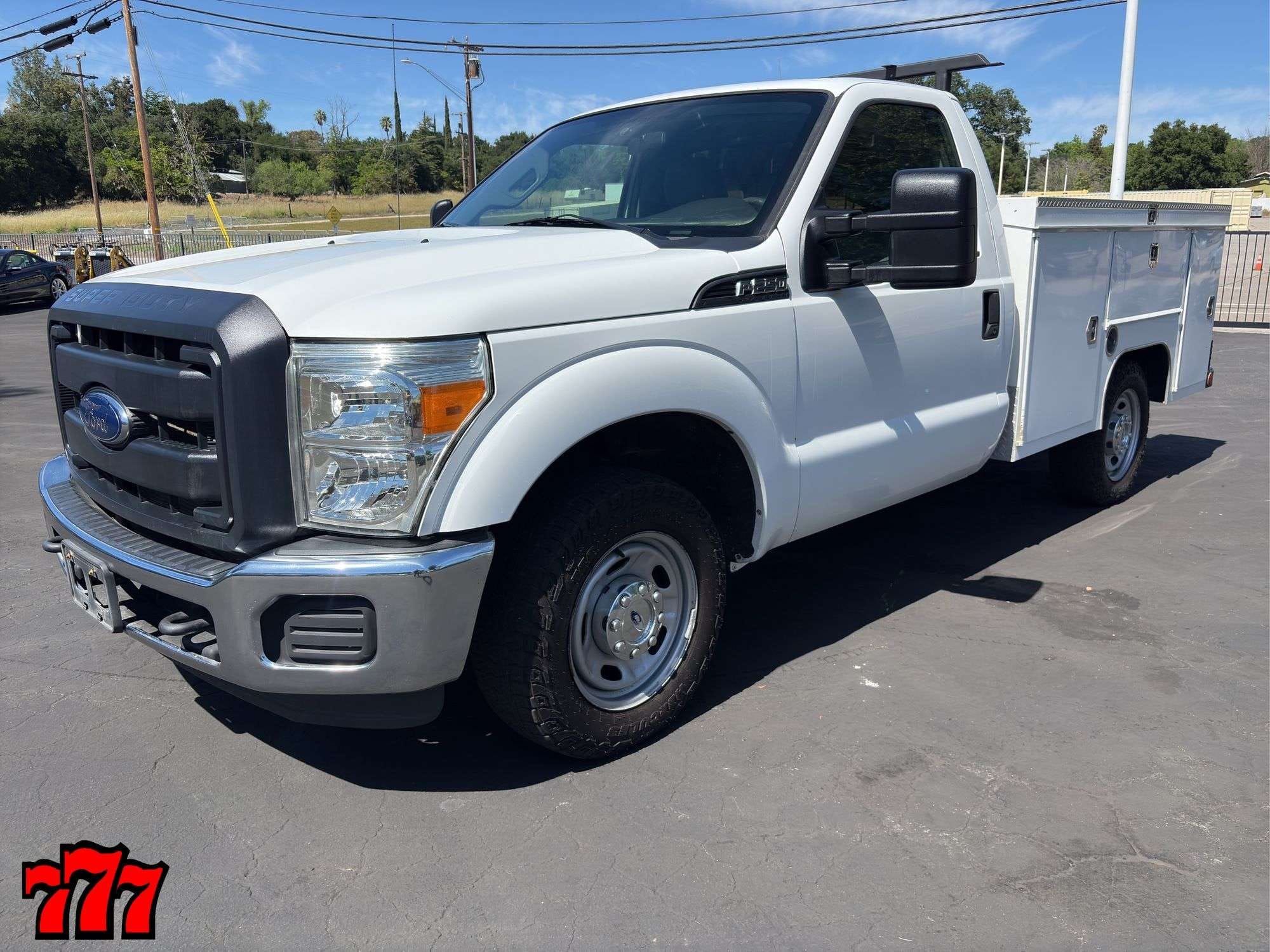 2014 Ford F-250 Equipment Image0