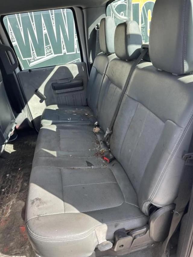 Image of Ford F-250 equipment image 4