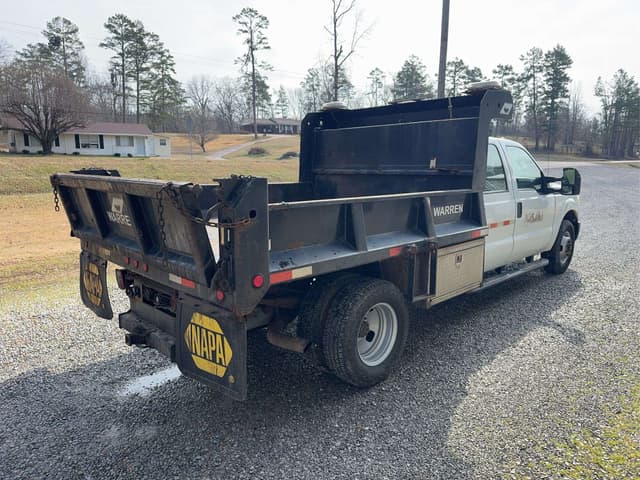 Image of Ford F-350 equipment image 4