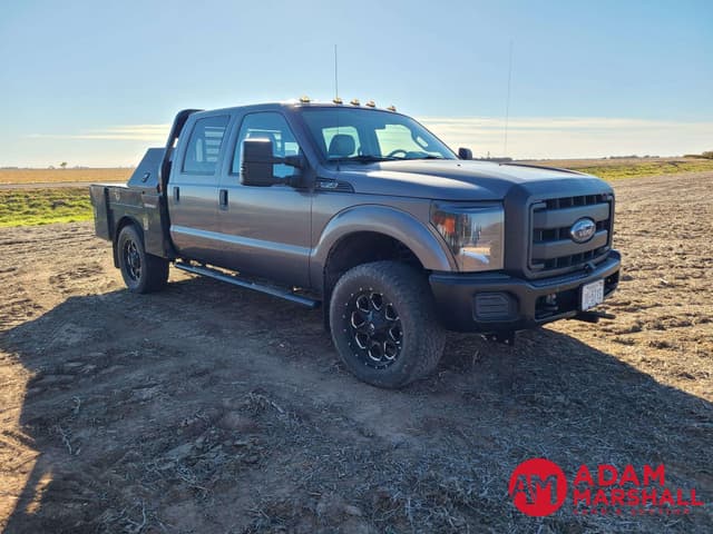 Image of Ford F-350 equipment image 1