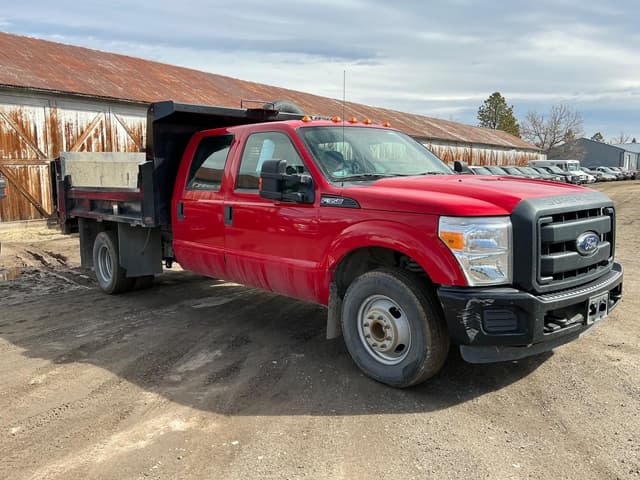 Image of Ford F-350 equipment image 2