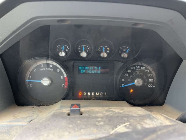 Image of Ford F-350 equipment image 4