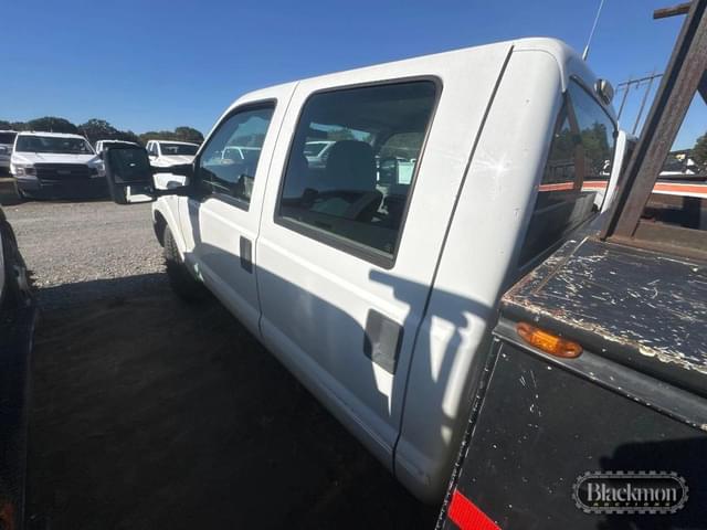 Image of Ford F-350 equipment image 4