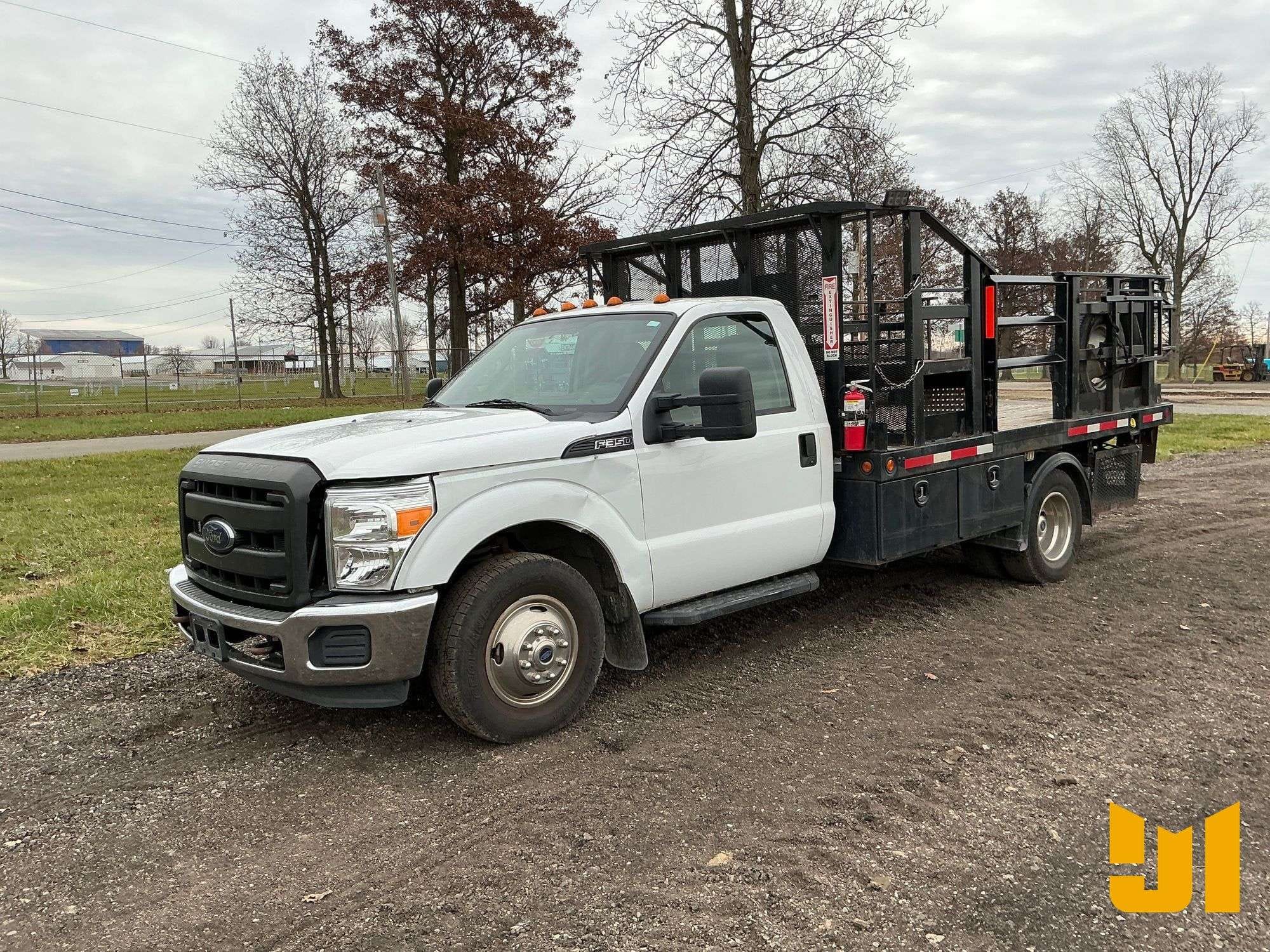2014 Ford F-350 Equipment Image0