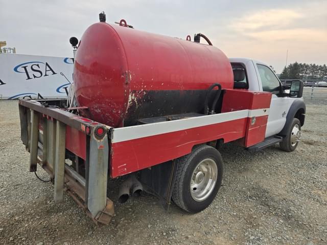 Image of Ford F-450 equipment image 3
