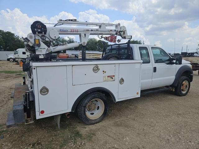 Image of Ford F-450 equipment image 4