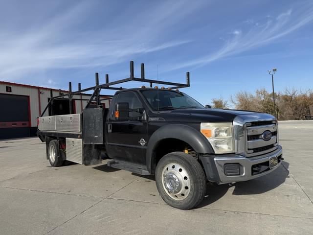 Image of Ford F-450 equipment image 3