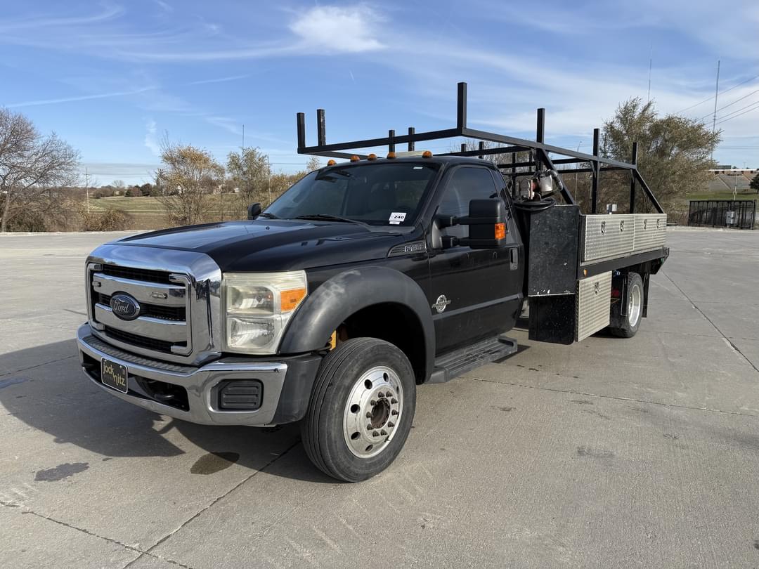 Image of Ford F-450 Primary image