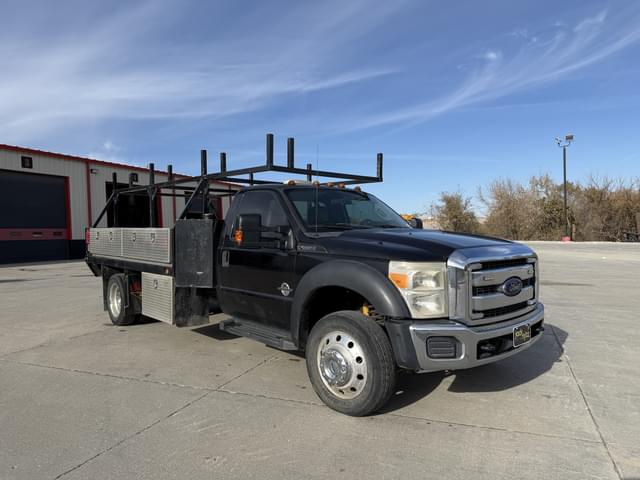 Image of Ford F-450 equipment image 2