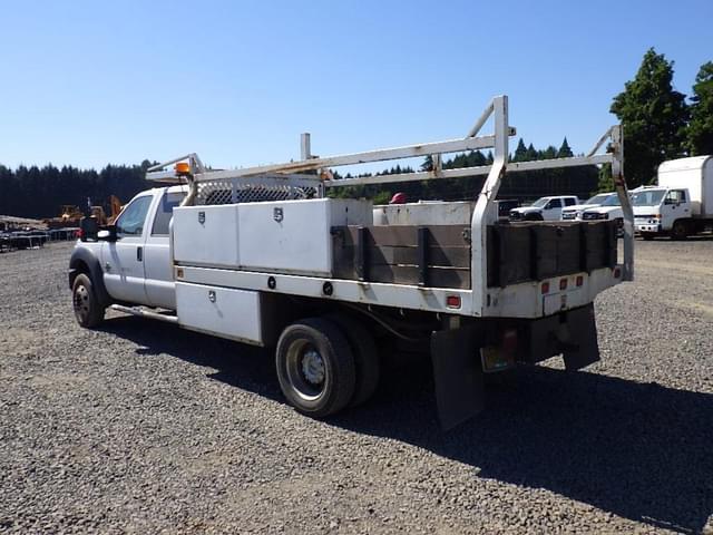 Image of Ford F-550 equipment image 4