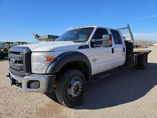 Image of Ford F-550 equipment image 2