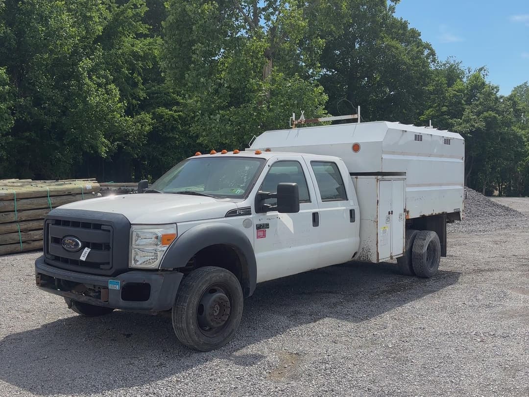 Image of Ford F-550 Primary image