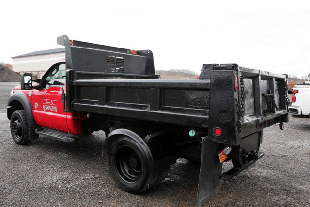 Image of Ford F-550 equipment image 2