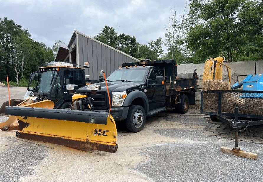 Image of Ford F-550 Primary image