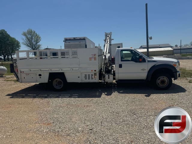 Image of Ford F-550 equipment image 1
