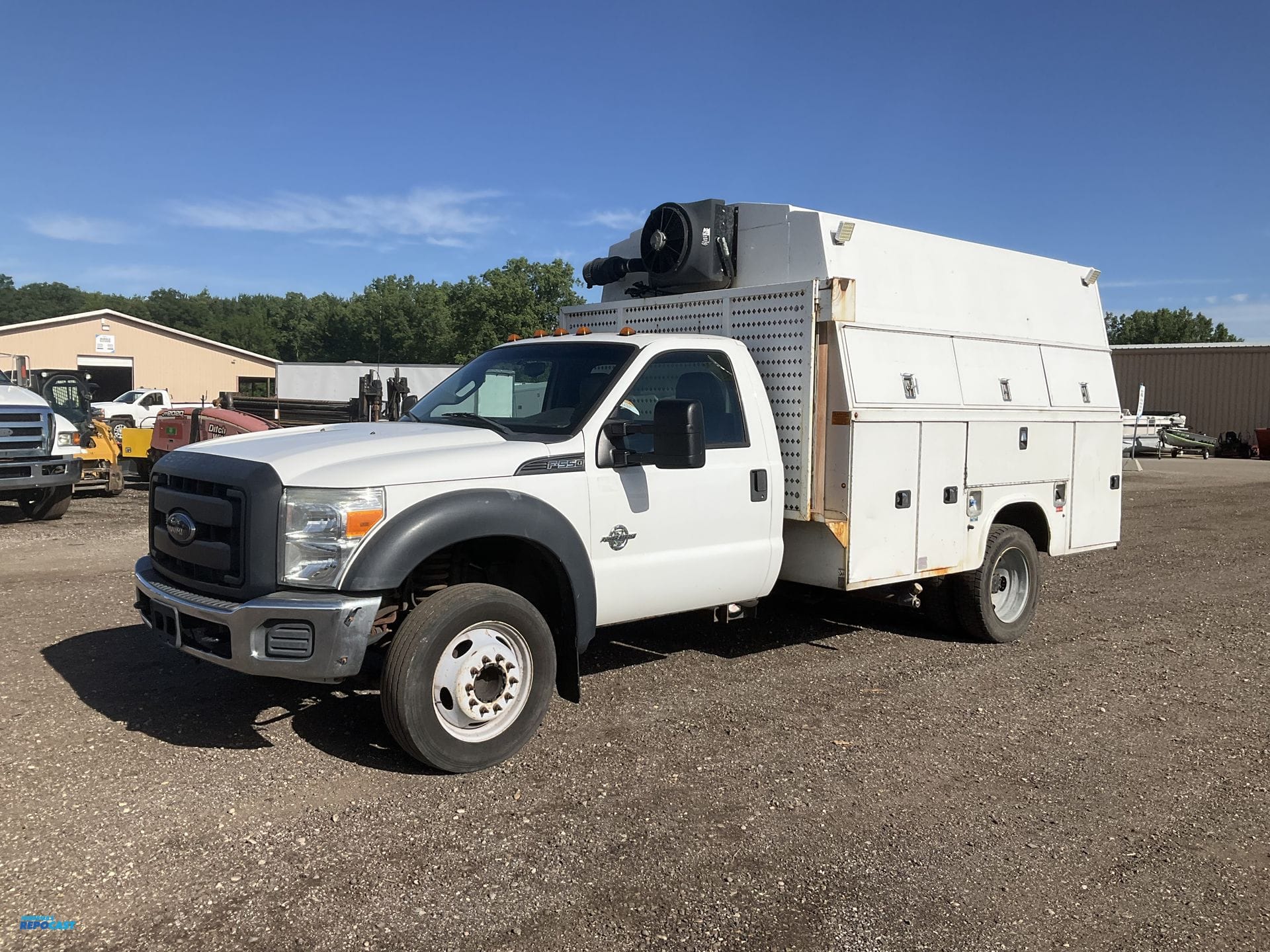 2014 Ford F-550 Equipment Image0
