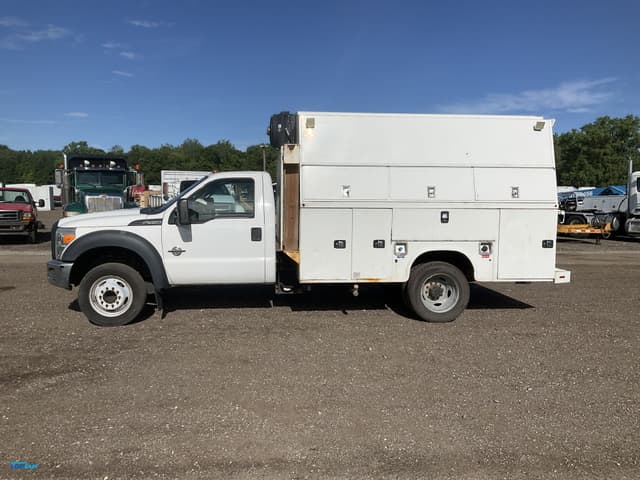 Image of Ford F-550 equipment image 1