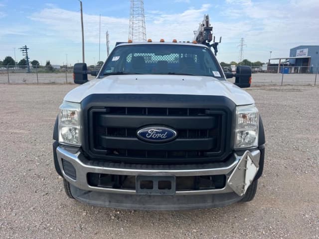 Image of Ford F-550 equipment image 1