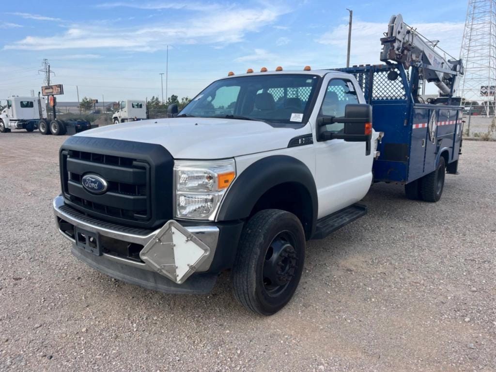 2014 Ford F-550 Equipment Image0