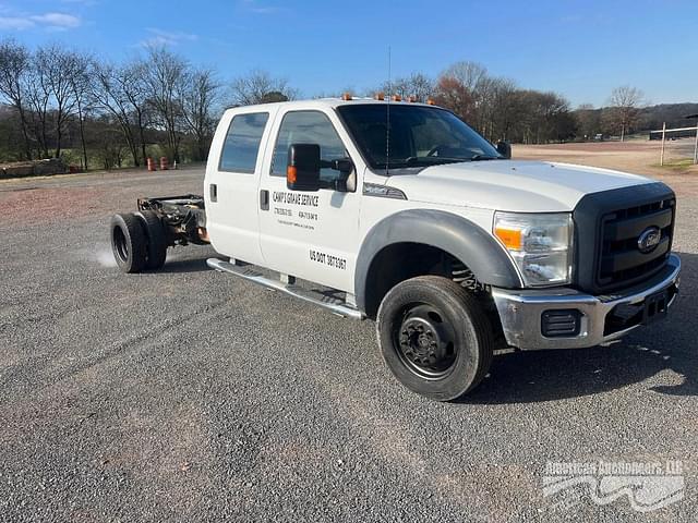 Image of Ford F-550 equipment image 3