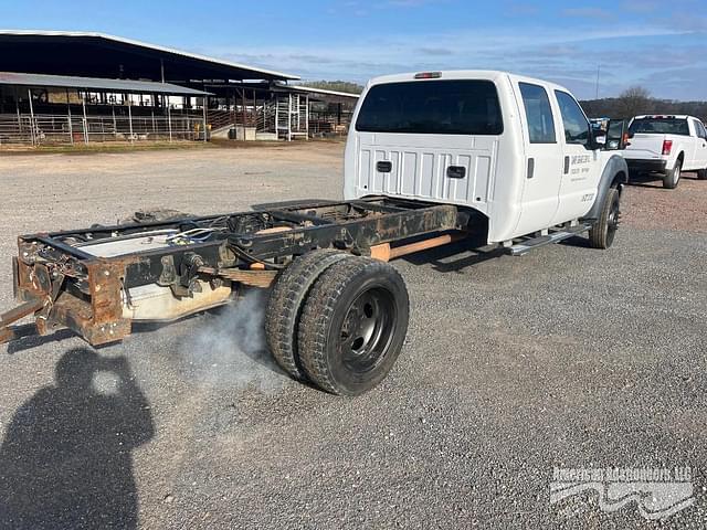 Image of Ford F-550 equipment image 2