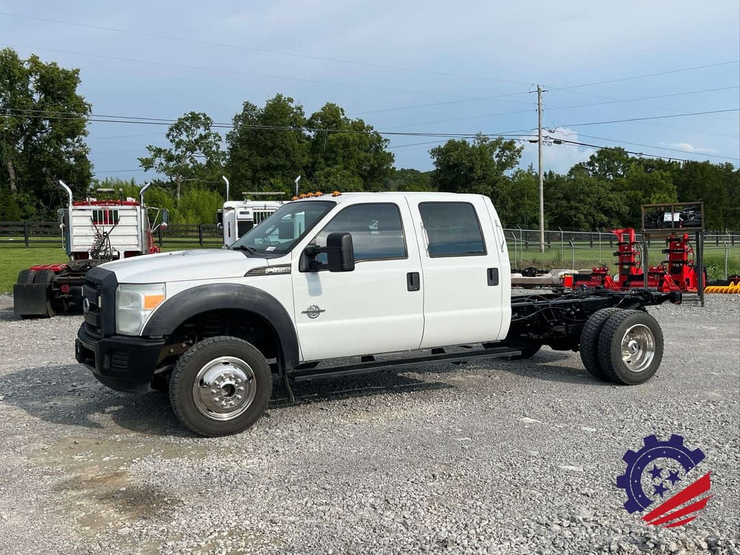 Image of Ford F-550 Primary image
