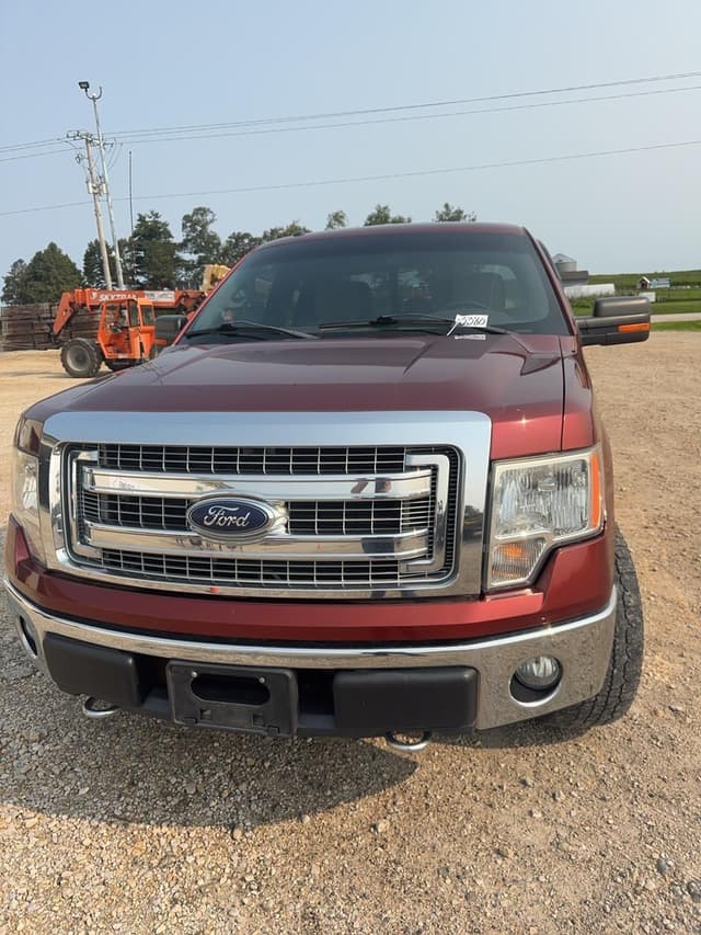 Image of Ford F-150 equipment image 2