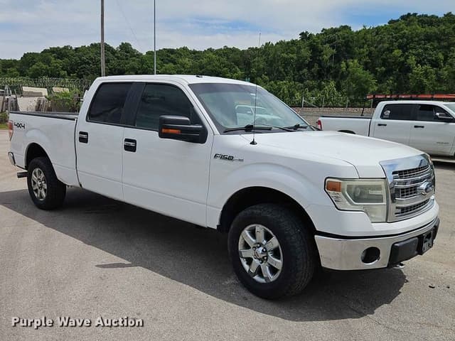 Image of Ford F-150 equipment image 2