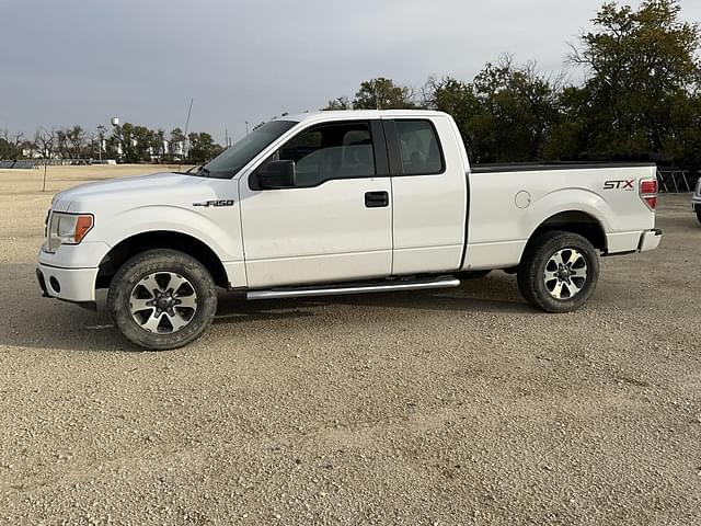 Image of Ford F-150 equipment image 1