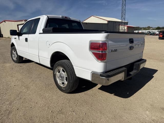 Image of Ford F-150 equipment image 2