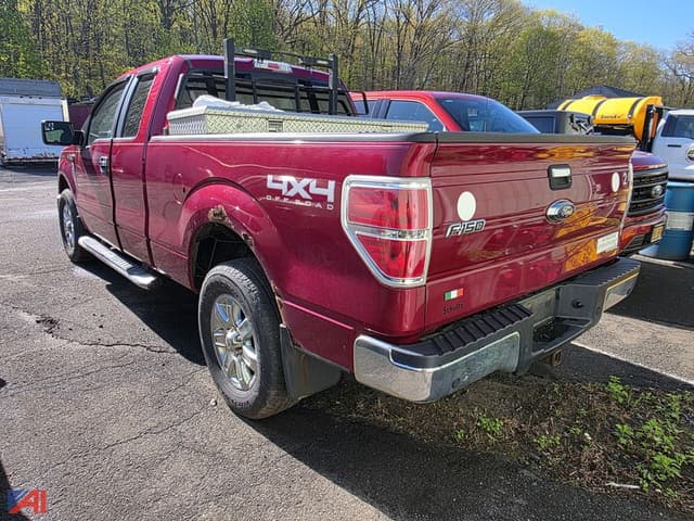 Image of Ford F-150 equipment image 1