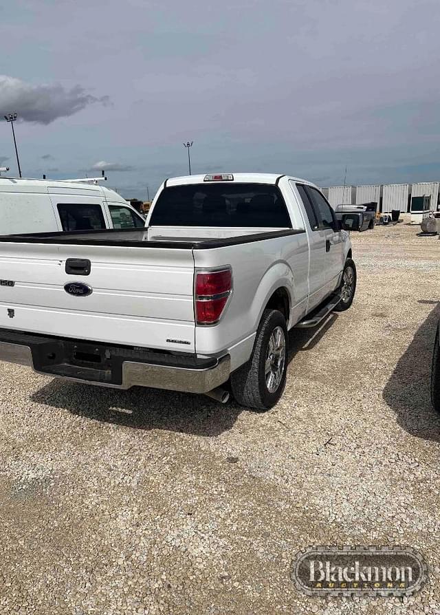 Image of Ford F-150 equipment image 2