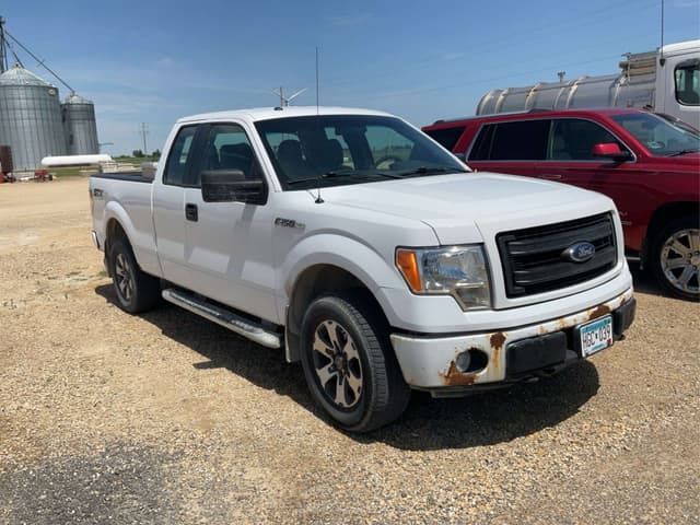 Image of Ford F-150 equipment image 2