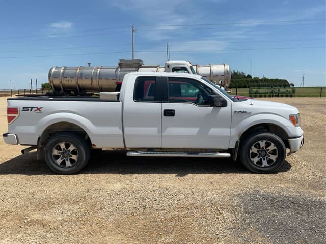 Image of Ford F-150 equipment image 3