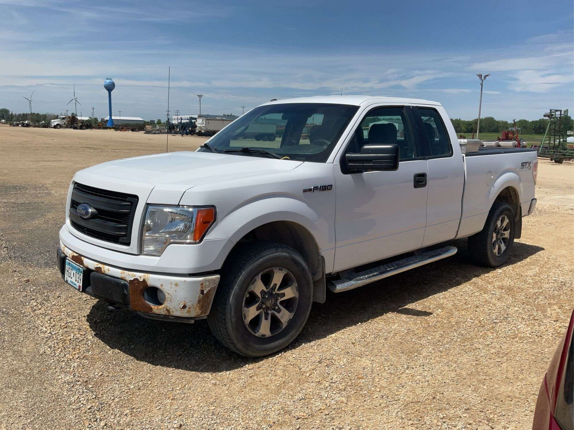 2014 Ford F-150 Equipment Image0