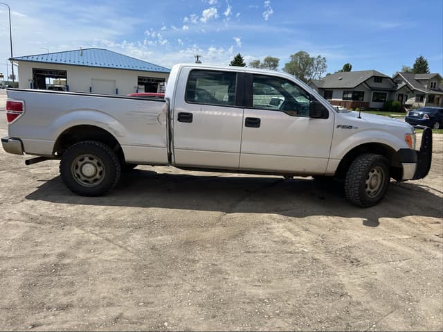 Image of Ford F-150 equipment image 1
