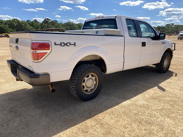 Image of Ford F-150 equipment image 2