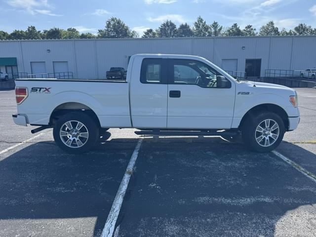 Image of Ford F-150 equipment image 4