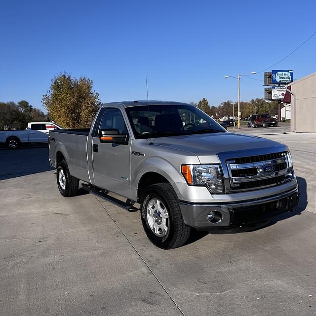 Image of Ford F-150 equipment image 2