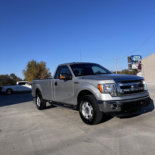 Image of Ford F-150 equipment image 1