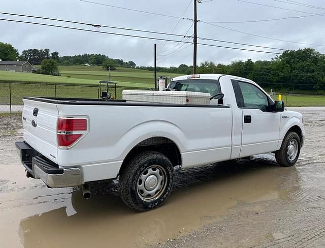 Image of Ford F-150 equipment image 4