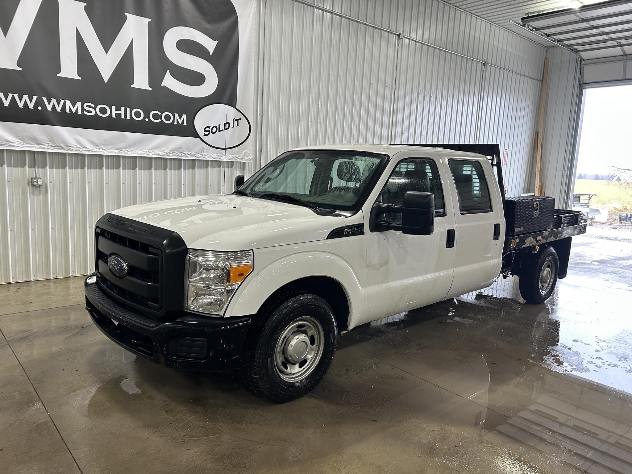 2014 Ford F-250 Equipment Image0