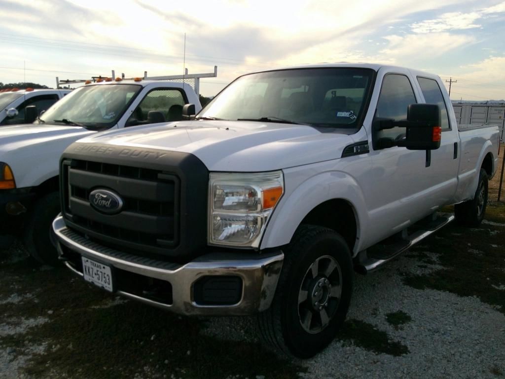 2014 Ford F-250 Equipment Image0
