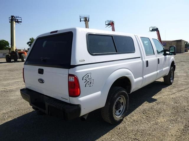 Image of Ford F-250 equipment image 2