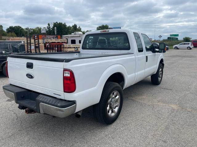 Image of Ford F-250 equipment image 4